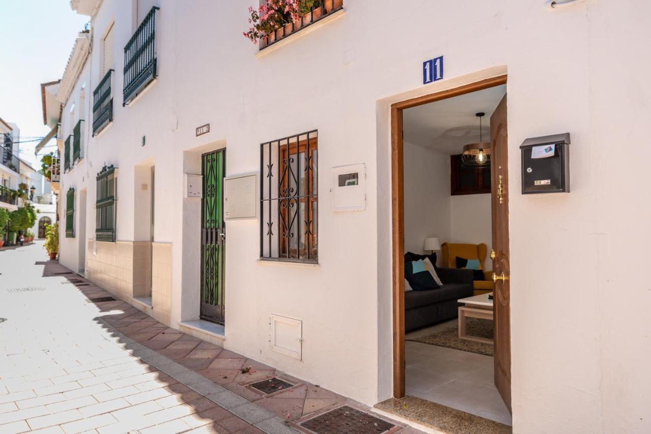 Feriehus Lovely Cozy 2-bedroom Residential With Patio