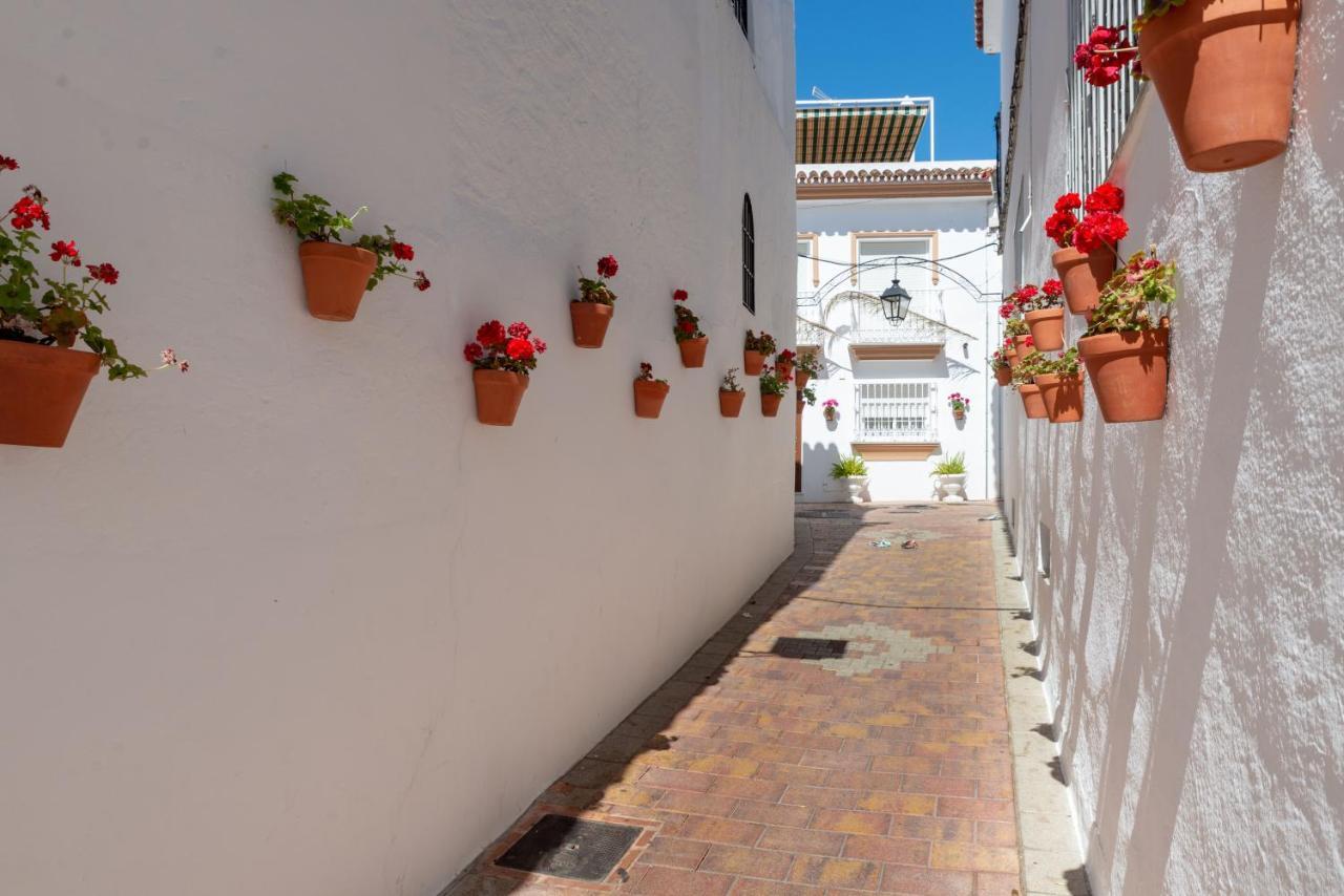 Lovely Cozy 2-bedroom Residential With Patio Feriehus Benalmádena